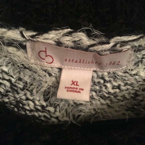 Fuzzy, soft black & grey long sleeve sweater, XL - Picture 3 of 3